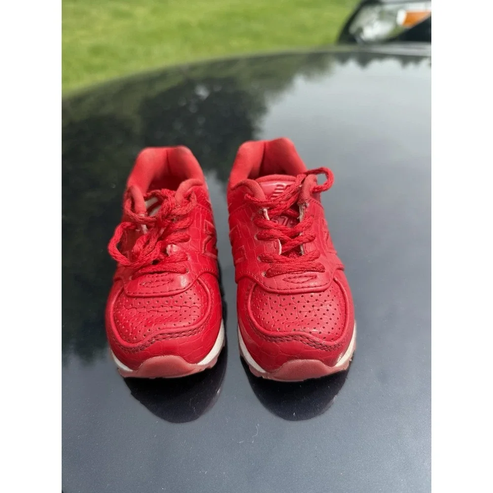 New Balance Toddler Sneakers Red Size 5 US Kids Shoes IC574S2